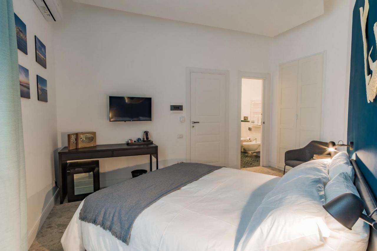Naos Bed & Breakfast Napoli Bagian luar foto