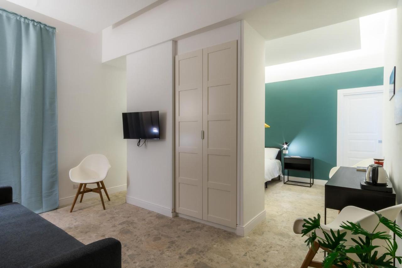 Naos Bed & Breakfast Napoli Bagian luar foto